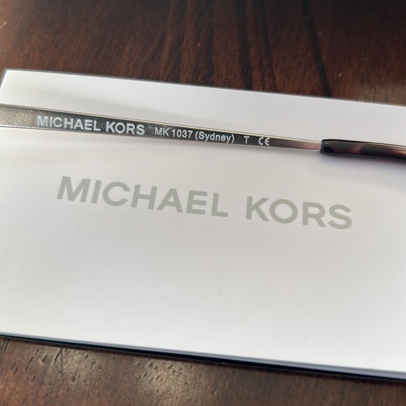 Michael Kors Sunglasses - Picture 7 of 8